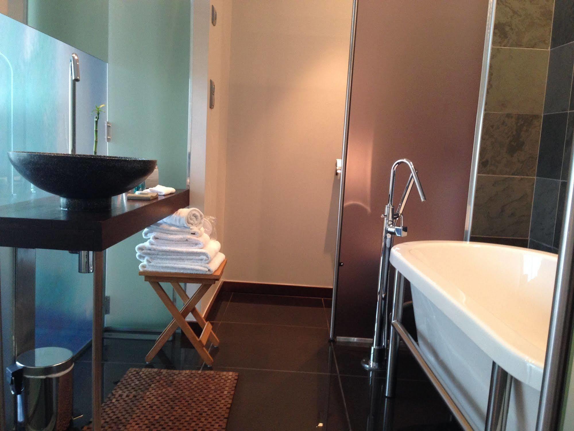 Hotel Design Les Bains Douches ตูลูส ภายนอก รูปภาพ